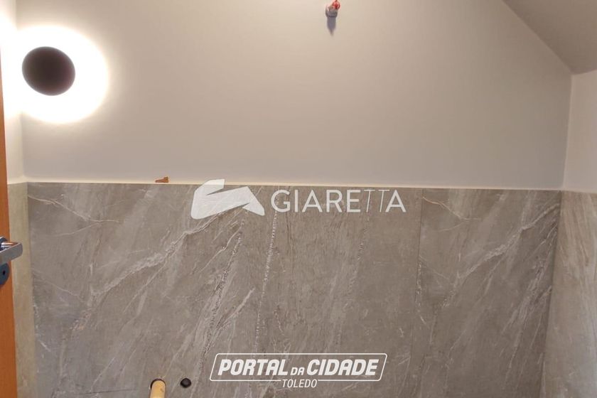 Sobrado &agrave; venda - 162m&sup2; - JARDIM GISELA
