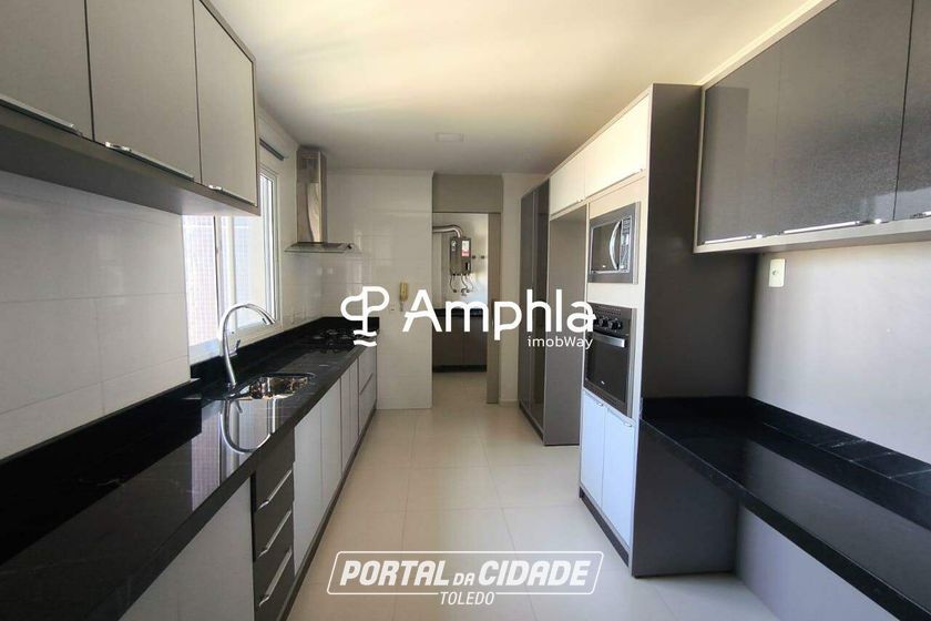 Apartamento &agrave; venda - 140m&sup2; - Centro