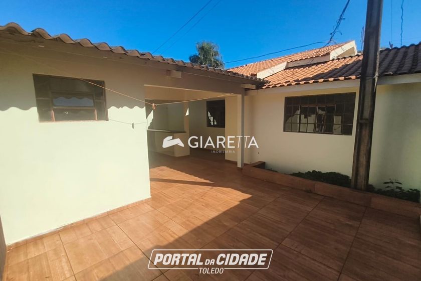 Casa para alugar - 120m&sup2; - JARDIM GISELA