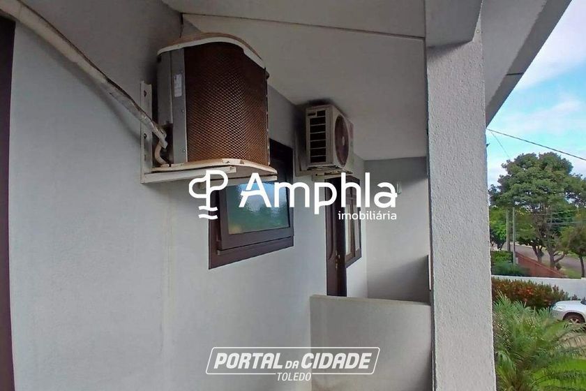 Sobrado &agrave; venda - 250m&sup2; - Recanto Tropical