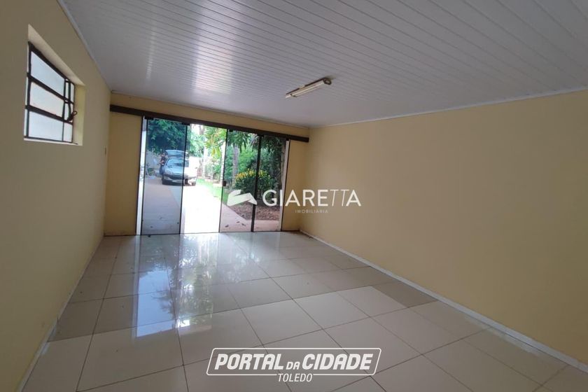 Casa para alugar - 212m&sup2; - CENTRO