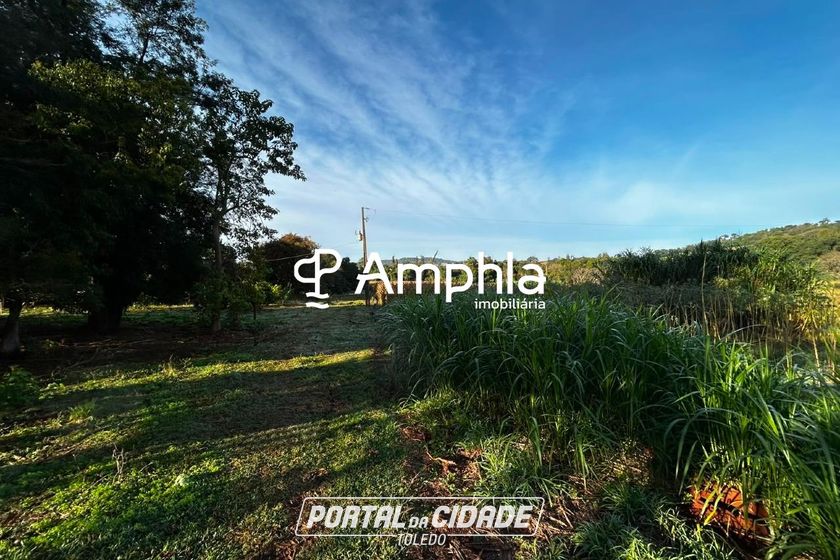 Ch&aacute;cara &agrave; venda - 37590m&sup2; - Centro (Margarida)