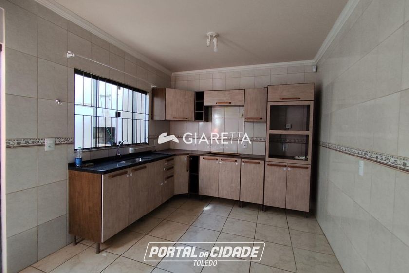 Sobrado para alugar - 124m&sup2; - JARDIM PANCERA