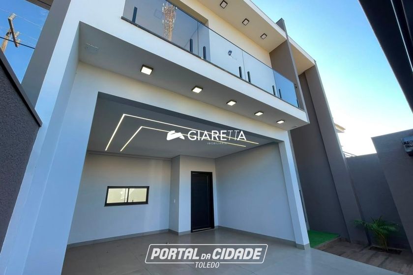 Sobrado &agrave; venda - 130m&sup2; - JARDIM PANCERA
