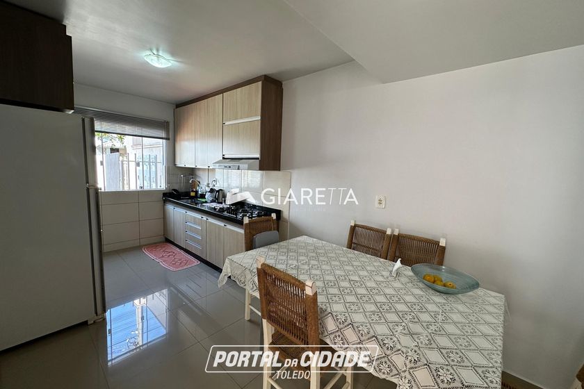Sobrado &agrave; venda - 71m&sup2; - CENTRO