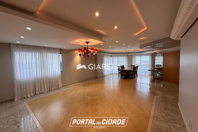 Apartamento &agrave; venda - 307m&sup2; - CENTRO