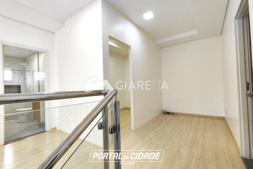 Sobrado para alugar - 208m&sup2; - JARDIM TOCANTINS