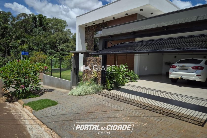 Casa &agrave; venda - 330m&sup2; - VILA INDUSTRIAL