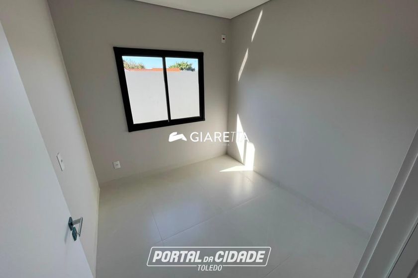 Casa &agrave; venda - 85m&sup2; - JARDIM PARIZOTTO