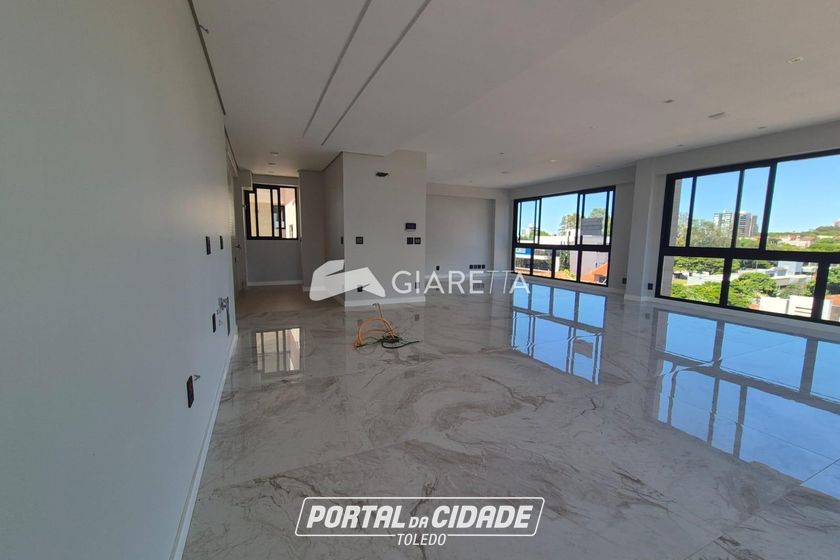 Apartamento &agrave; venda - 175m&sup2; - CENTRO