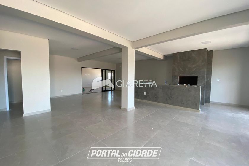 Apartamento para alugar - 130m&sup2; - CENTRO