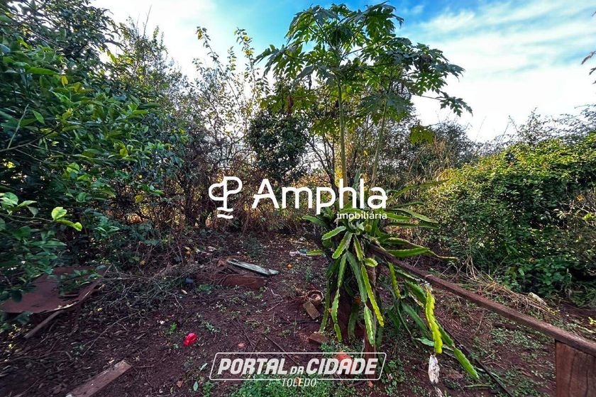 Ch&aacute;cara &agrave; venda - 37590m&sup2; - Centro (Margarida)