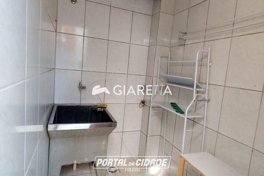 Sobrado para alugar - 124m&sup2; - JARDIM PANCERA