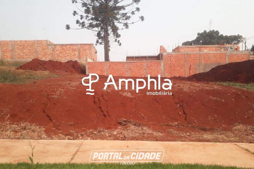 Terreno &agrave; venda - 150m&sup2; - Floresta