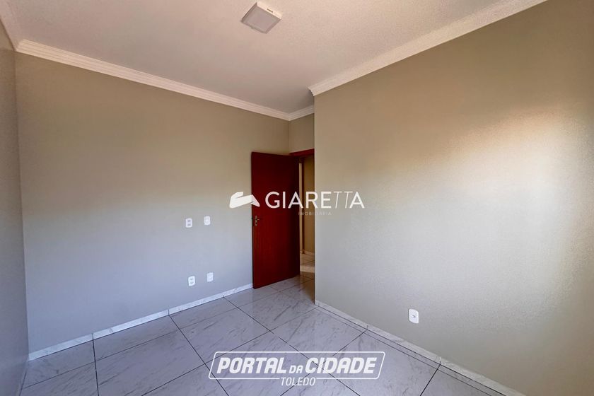 Casa &agrave; venda - 58m&sup2; - JARDIM PINHEIRINHO