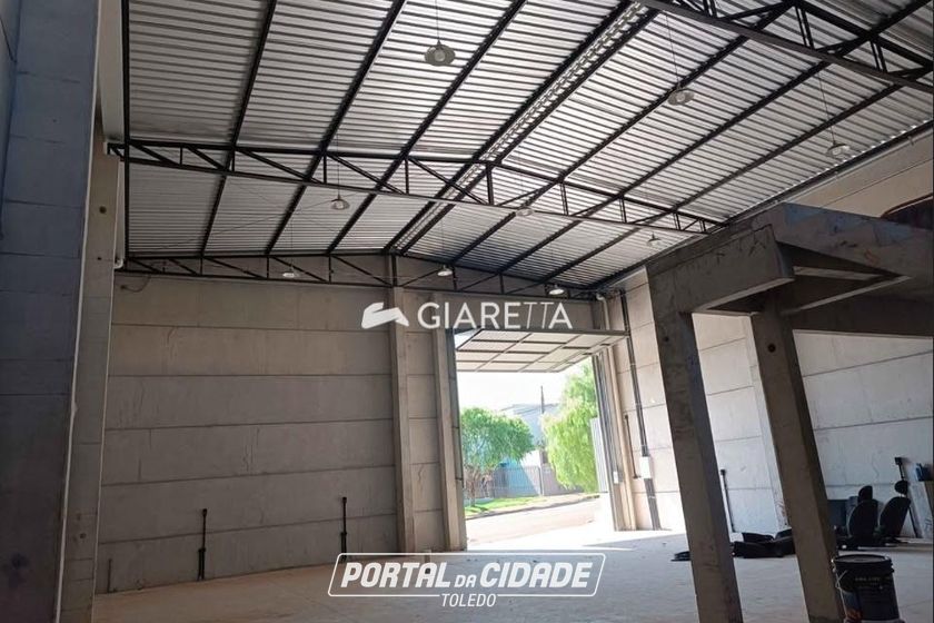 Sal&atilde;o Comercial para alugar - 180m&sup2; - VILA OPERARIA