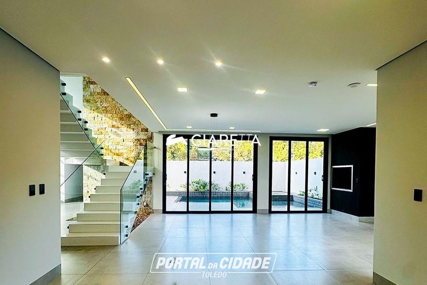 Sobrado &agrave; venda - 245m&sup2; - VILA INDUSTRIAL