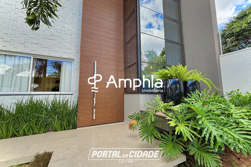 Sobrado &agrave; venda - 348m&sup2; - Maria Luiza