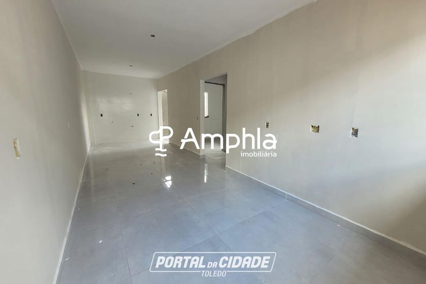 Casa &agrave; venda - 49m&sup2; - Cascavel Velho