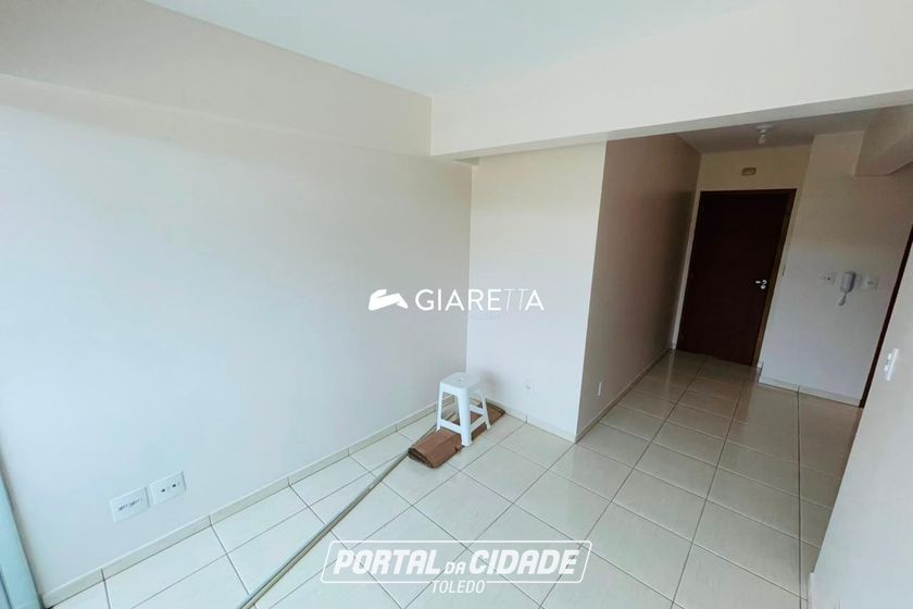 Apartamento para alugar - 60m&sup2; - CENTRO