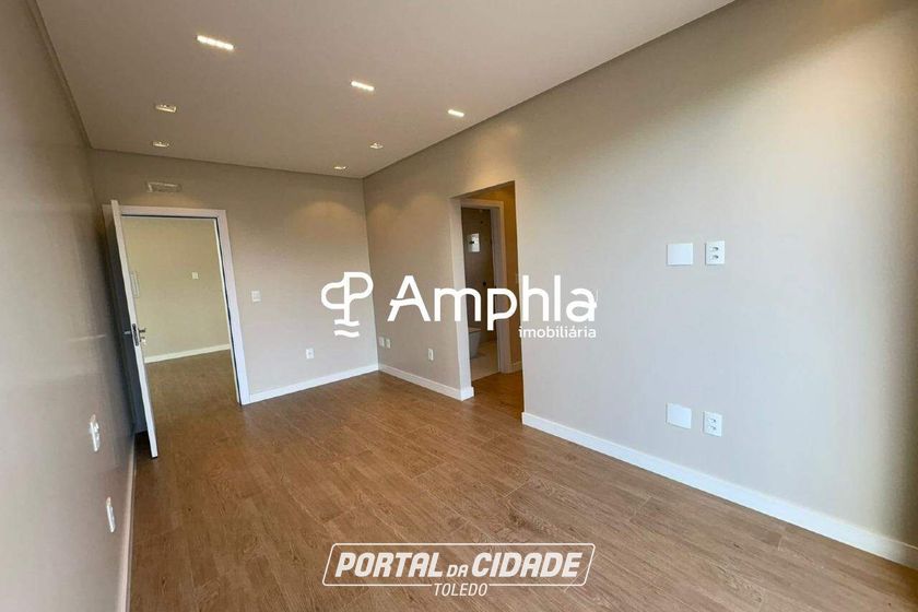 Sobrado &agrave; venda - 294m&sup2; - Cascavel Velho