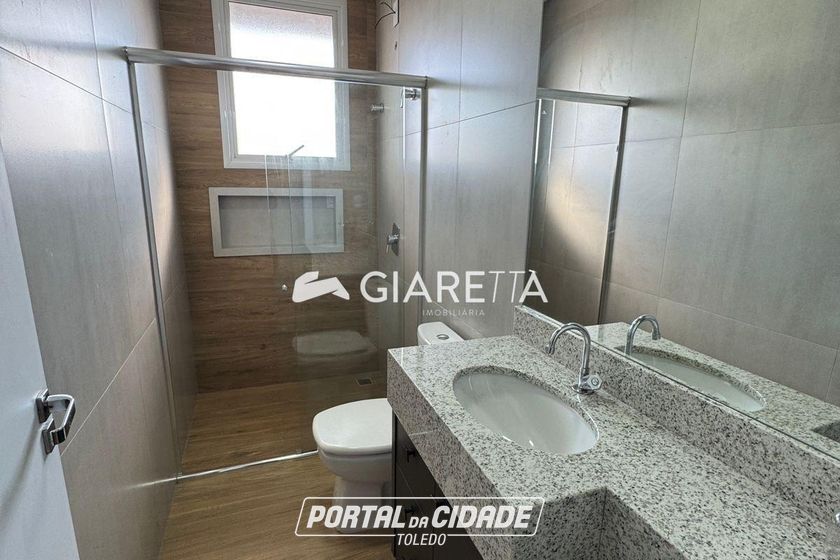 Apartamento &agrave; venda - 110m&sup2; - CENTRO