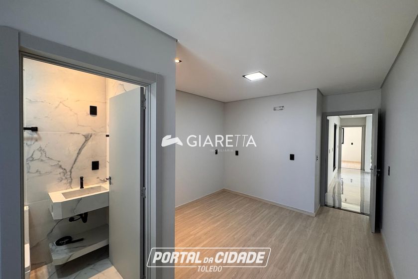 Casa &agrave; venda - 100m&sup2; - JARDIM PARIZOTTO