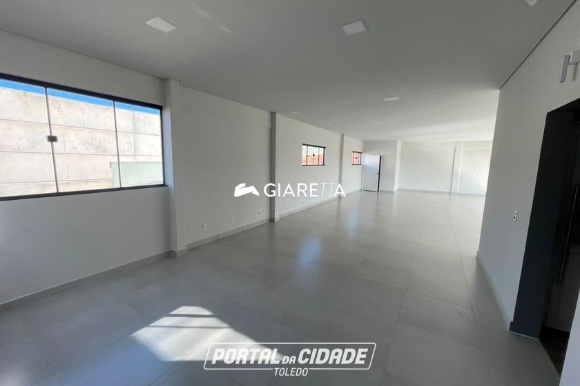 Sala Comercial para alugar - 160m&sup2; - CENTRO