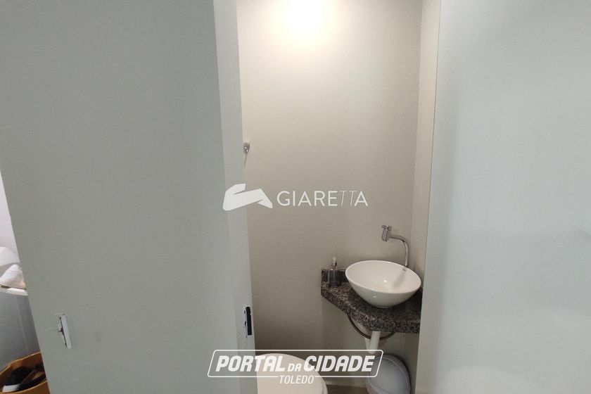 Sobrado &agrave; venda - 131m&sup2; - JARDIM PANCERA