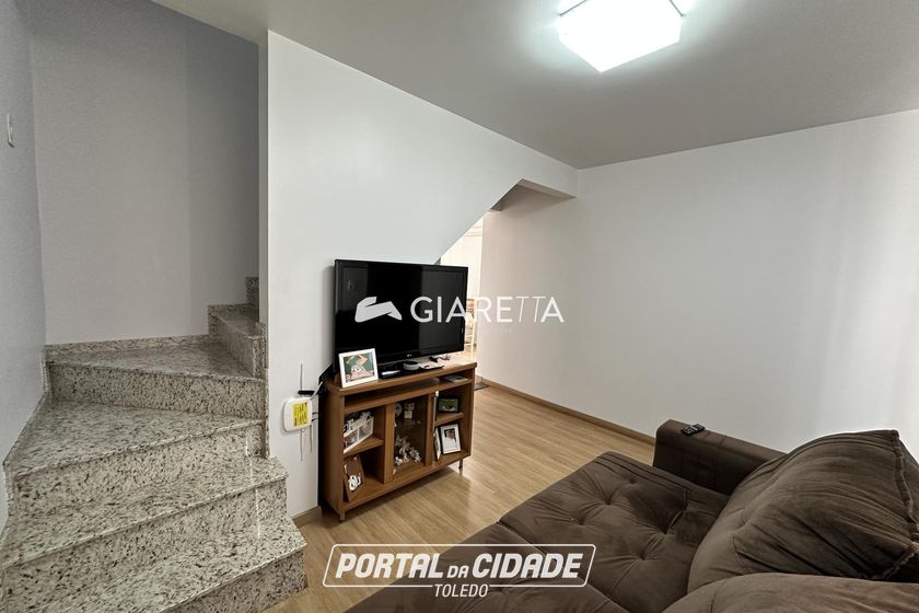 Sobrado &agrave; venda - 71m&sup2; - CENTRO