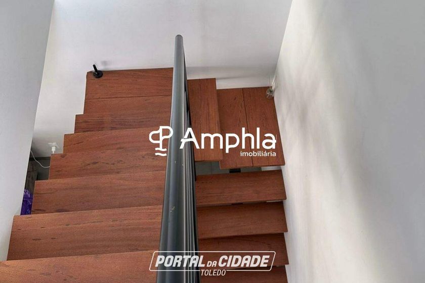 Sobrado &agrave; venda - 130m&sup2; - Recanto Tropical