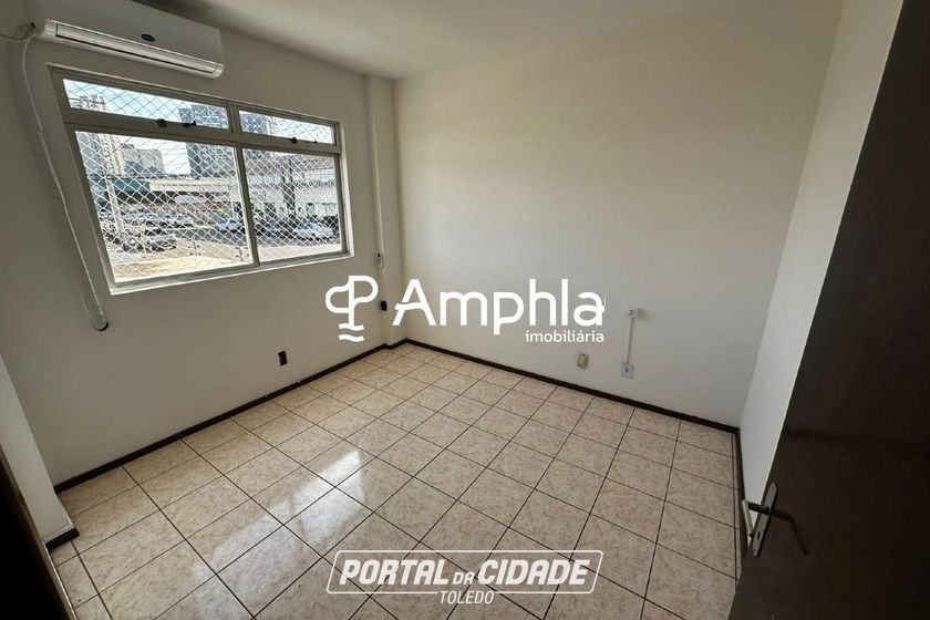 Apartamento &agrave; venda - 74m&sup2; - Centro