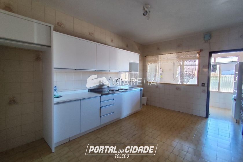 Apartamento para alugar - 120m&sup2; - CENTRO