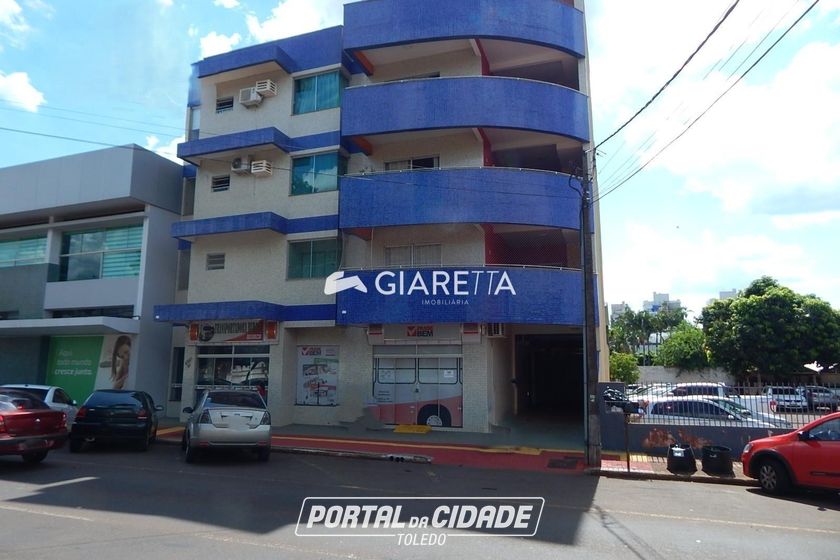 Apartamento para alugar - 90m&sup2; - CENTRO