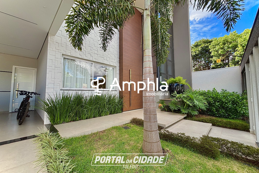 Sobrado &agrave; venda - 348m&sup2; - Maria Luiza