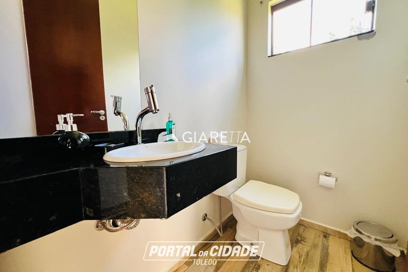 Casa &agrave; venda - 170m&sup2; - VILA INDUSTRIAL