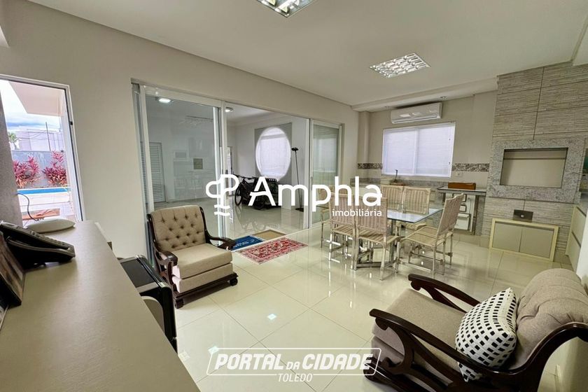 Casa &agrave; venda - 300m&sup2; - FAG