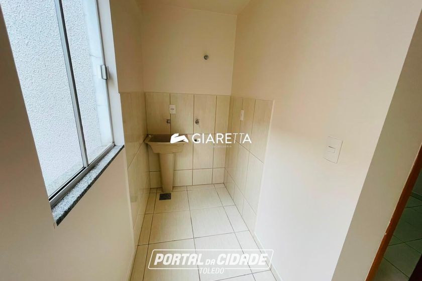 Apartamento para alugar - 60m&sup2; - CENTRO