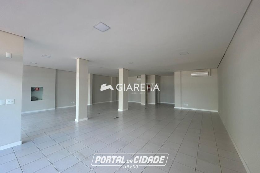 Sala Comercial para alugar - 114m&sup2; - CENTRO