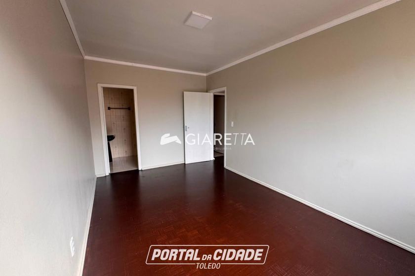 Apartamento para alugar - 122m&sup2; - CENTRO