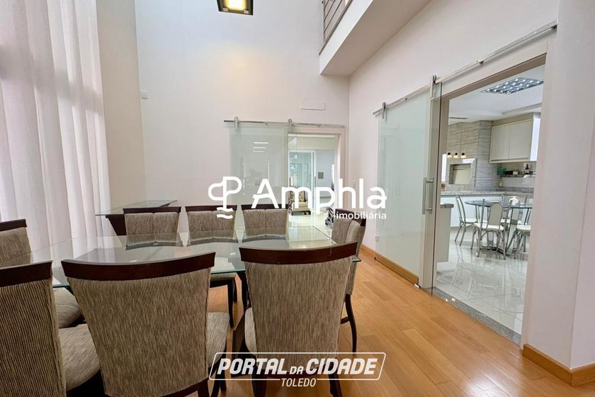 Casa &agrave; venda - 300m&sup2; - FAG