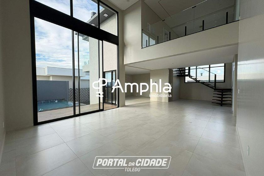 Sobrado &agrave; venda - 294m&sup2; - Cascavel Velho