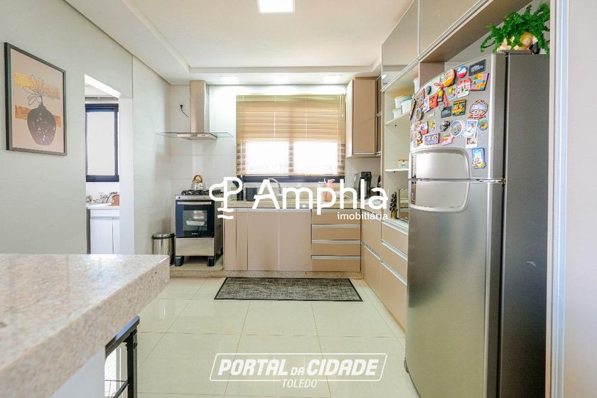 Apartamento &agrave; venda - 131m&sup2; - Centro