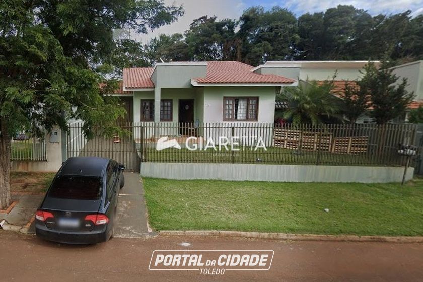 Casa para alugar - 180m&sup2; - JARDIM PANCERA