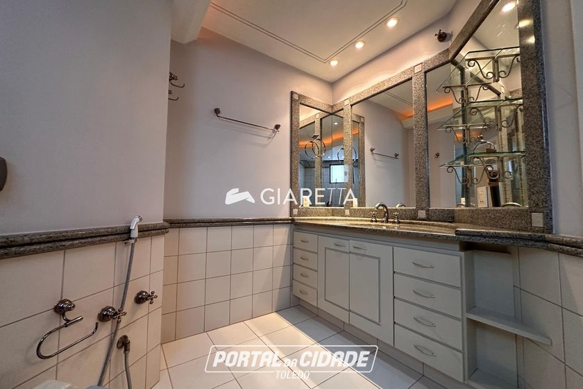 Apartamento &agrave; venda - 307m&sup2; - CENTRO