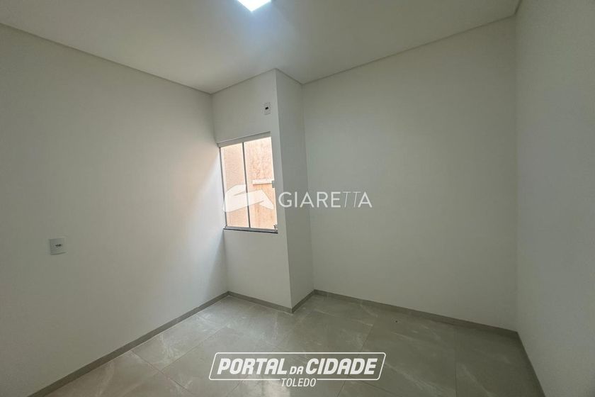Casa &agrave; venda - 77m&sup2; - JARDIM COOPAGRO