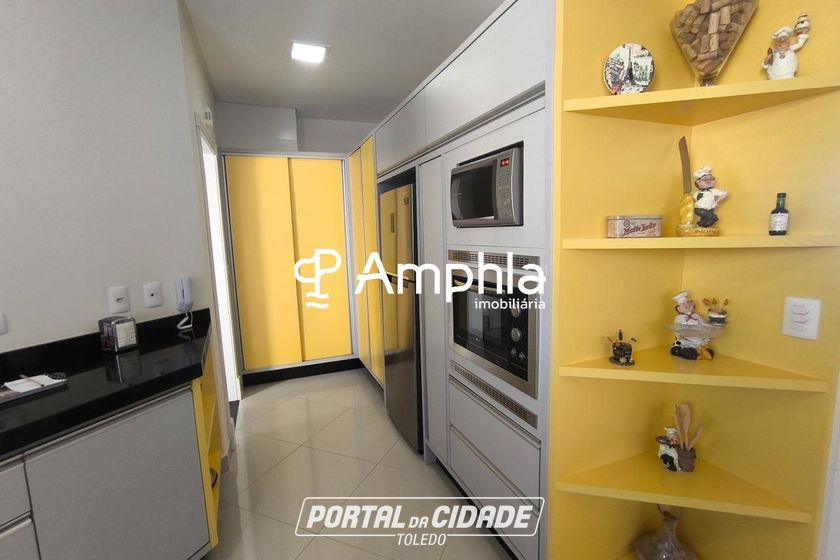 Apartamento &agrave; venda - 230m&sup2; - Centro