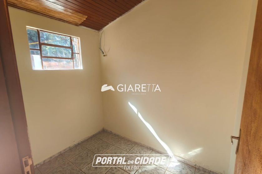 Casa para alugar - 120m&sup2; - JARDIM GISELA