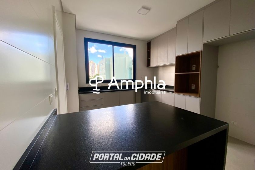 Apartamento &agrave; venda - 204m&sup2; - Centro