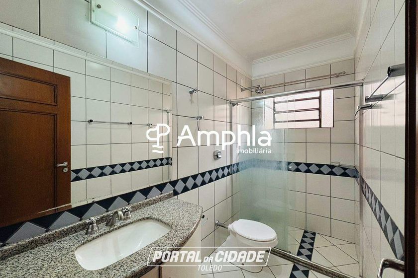 Casa &agrave; venda - 285m&sup2; - Recanto Tropical